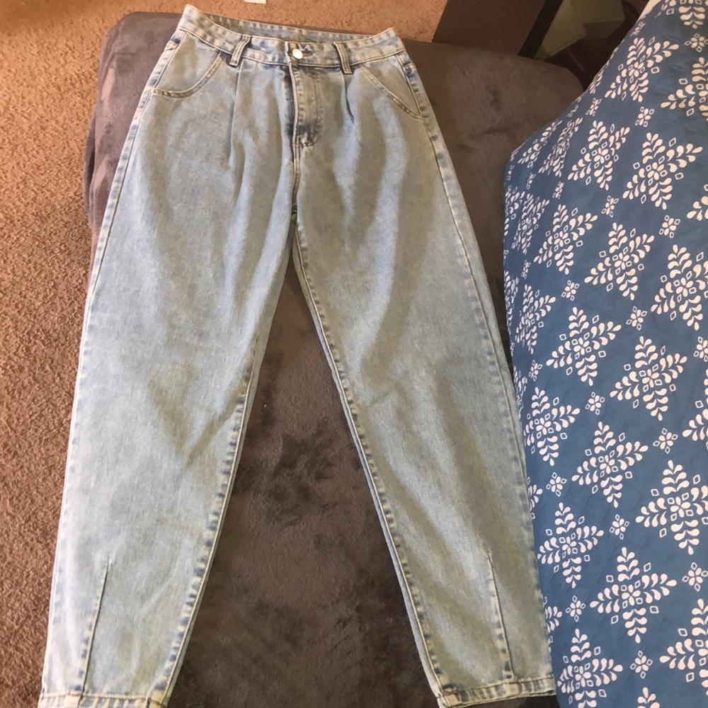 Cute mom jeans with sun and moon design